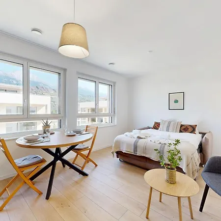 A Cosy And Bright In 아파트