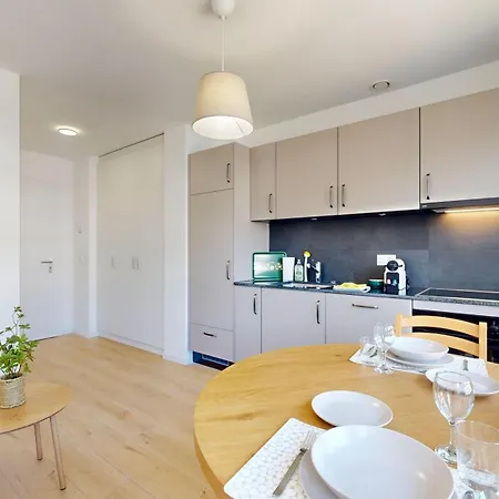 A Cosy And Bright In Apartman Sion